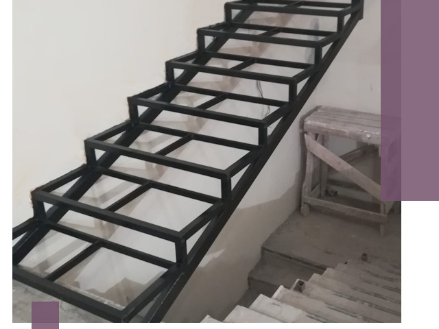 Демонтаж лестниц на металлокаркасе в Карабулаке: быстрый вывоз и разбор