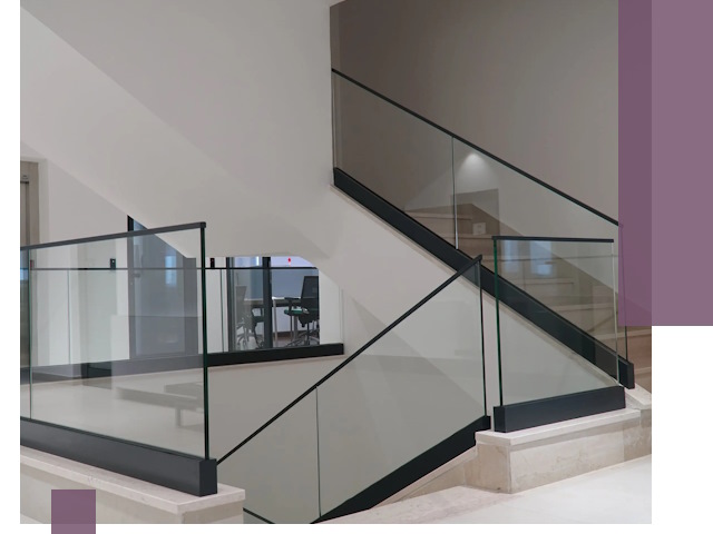 Стеклянные перила премиум-класса с установкой в Карабулаке