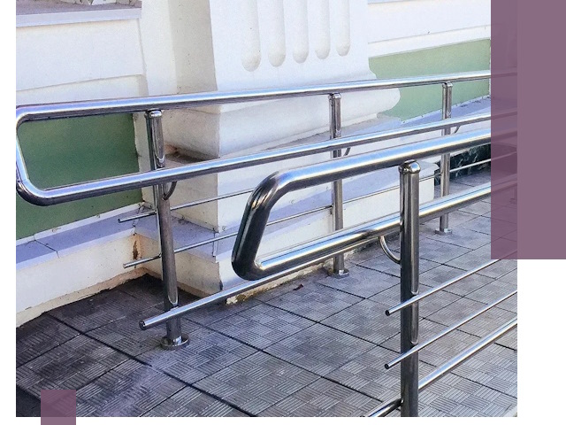 Ограждения пандусов из металла и нержавейки в Карабулаке