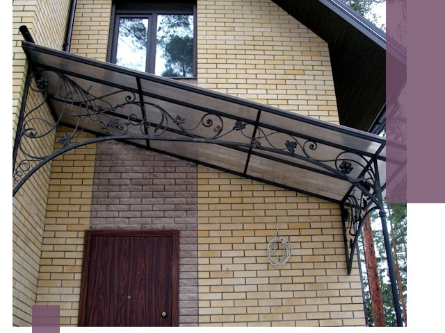 Односкатные козырьки из металла под ключ в Карабулаке