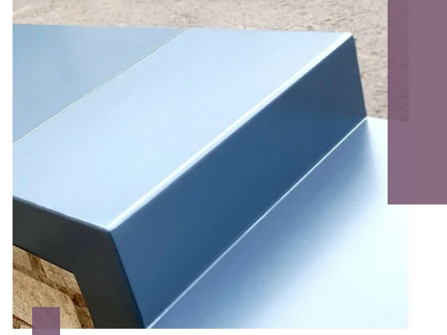 Крышки на парапет в Карабулаке: изготовление и монтаж под ключ